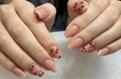 💓持ち込みデザイン100分やり放題¥6980(デザイン&パーツ合4本程度)✨初回ジェルオフ無料ケア込み