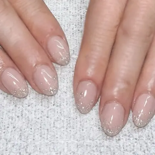 【オフあり】ワンカラーベース+ラメグラ+小パーツ12個まで💅カラー変更,パーツ追加🉑長さだし・補強・カラー調合は不可