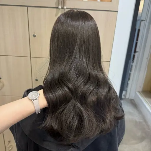 【大人気❗️】似合わせお顔まわりカット+透明感カラー+トリートメント🧴