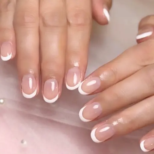 🌷オフ込み【ホワイトフレンチネイル】※ベースカラーはクリアです。