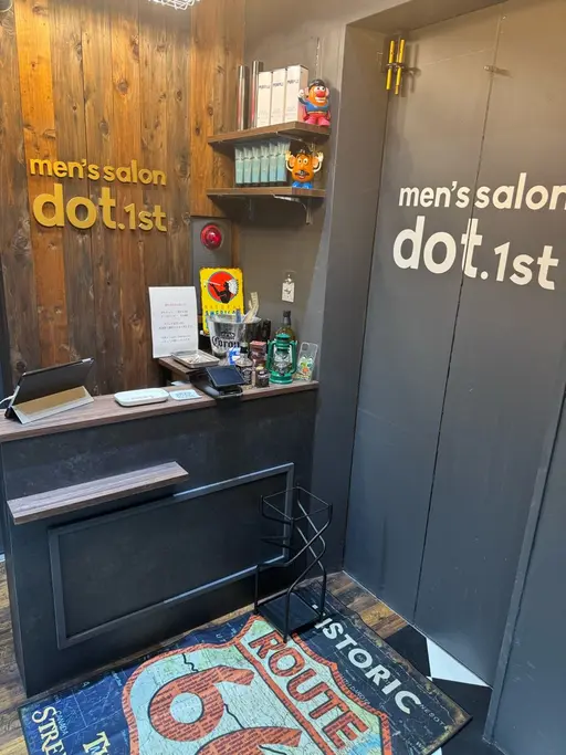 Men.s salon dot. 1st