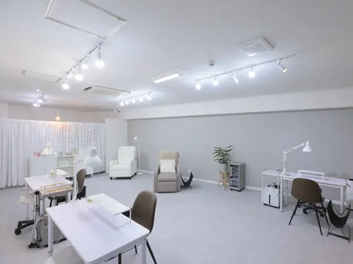 nail salon Penails