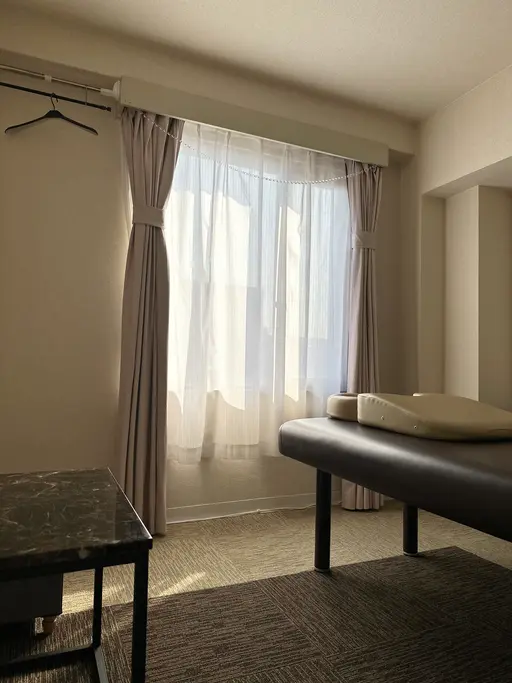 PEACEFUL PARLOR