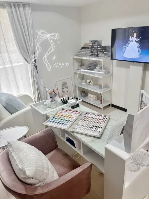CHULIL nailsalon