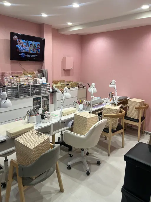 Nana Nail 原宿店