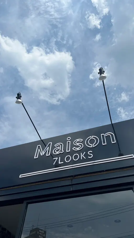 Maison7LOOKS