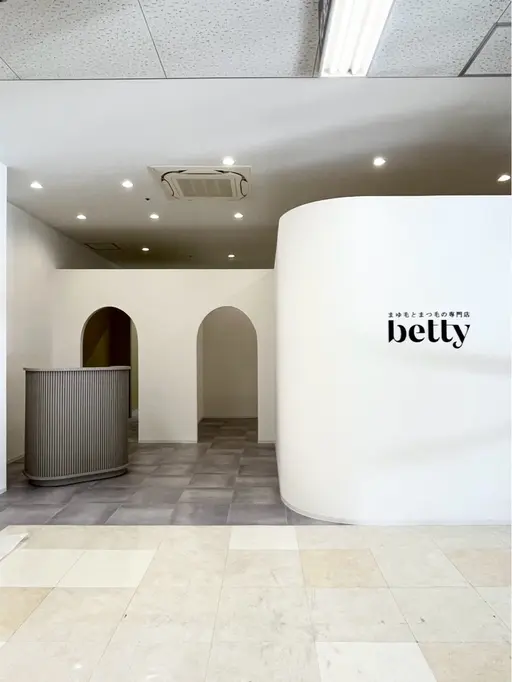 bettyイオン防府店