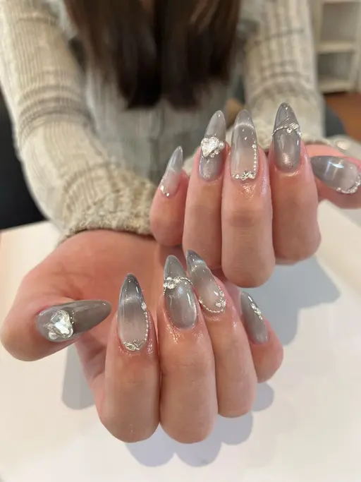 人気no1メニュー🌸10本デザインなんでもやり放題❤️🔥🌈 小パーツ、ホロ・シールもつけ放題🫧