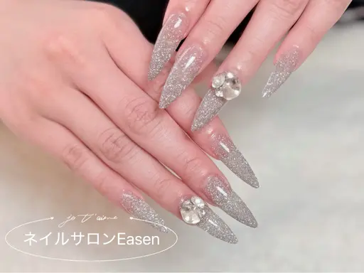 ❣️人気メニュー❣️チップ長さ出し10本ワンカラーorラメグラ☆パーツ2個付き