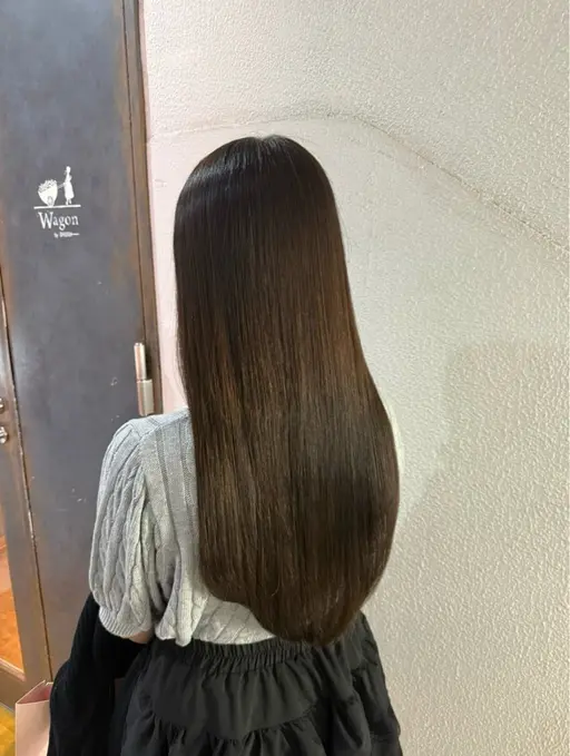 🩰✂️毛先カット＋1STEPトリートメント✨️(前髪、顔周りも可能)