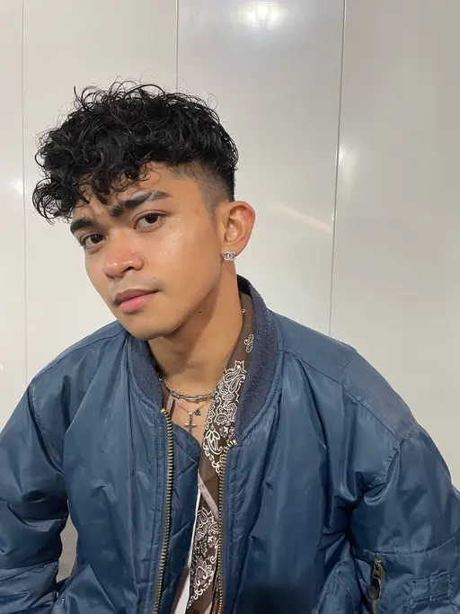 【ヘアケア付き】スペインカール＋骨格補正メンズカット＋シャンプー＋ケラチントリートメント