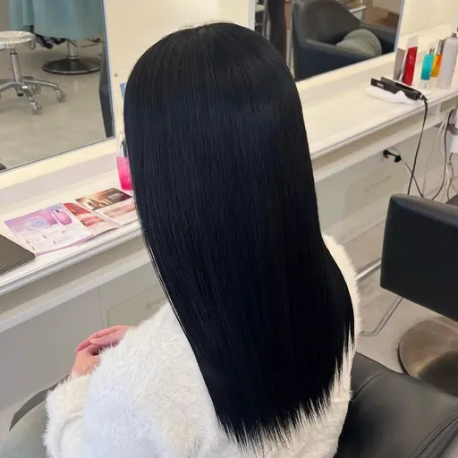 梅雨でもサラツヤ髪キープ🪄✨ 【 縮毛矯正 】+【 メンテナンスカット✂️ 】