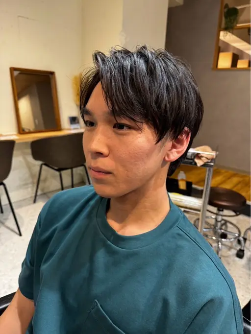 メンズカット🧑🏻✂️  ⚠️スタイリストに見てもらいながらなので長時間大丈夫な方優先とさせていただきます🙇‍♀️