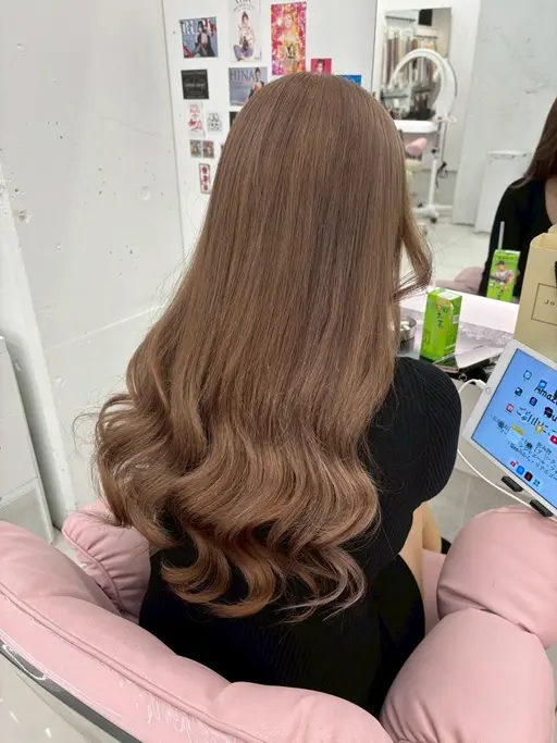 うる艶カラー+クイックトリートメント￥7000