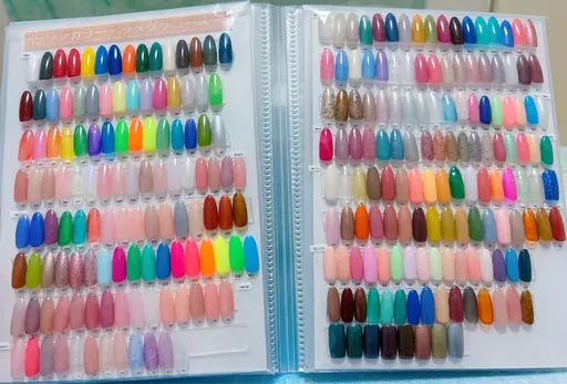 ☆オフ無しハンドまたはフットワンカラーorラメグラ・2色までご選択可能☆