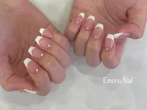 【ハンド】フレンチネイル(オフなし)ストーン別途/120分/ベースカラー不可