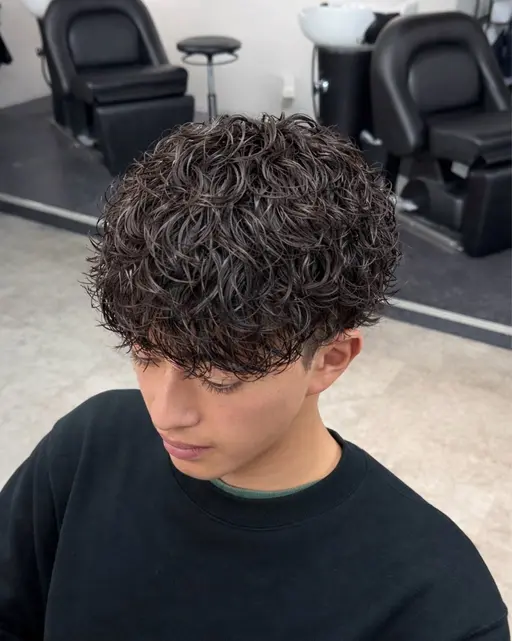 【🔥メッセージで相談🔥】カット✂️+パーマ🧑🦱一度ご予約いただいて、なりたいスタイルを相談!是非ご予約ください