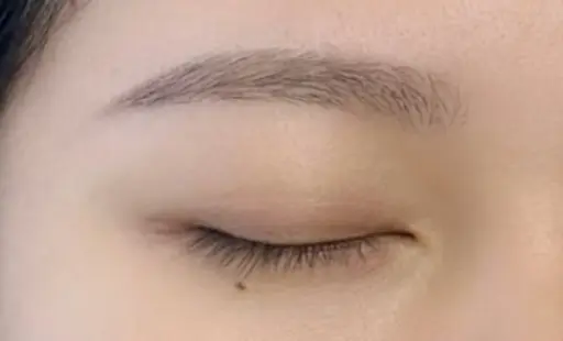 👏🆕美眉毛スタイリングWAX】&眉シャンプー&間引き🉑+メイク仕上がり🉑🍒