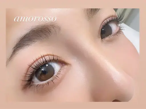 ＋¥1100で国産ケラチンまつ毛カラーでマスカラいらず🌟耳つぼジュエリーもされる方は300円オフとなります☺️