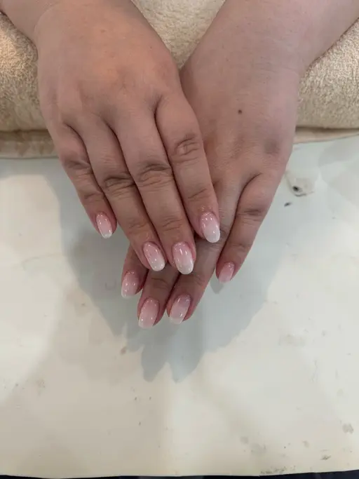 11時限定🎀白グラデーション(ベースクリア)テストモデル募集🎀