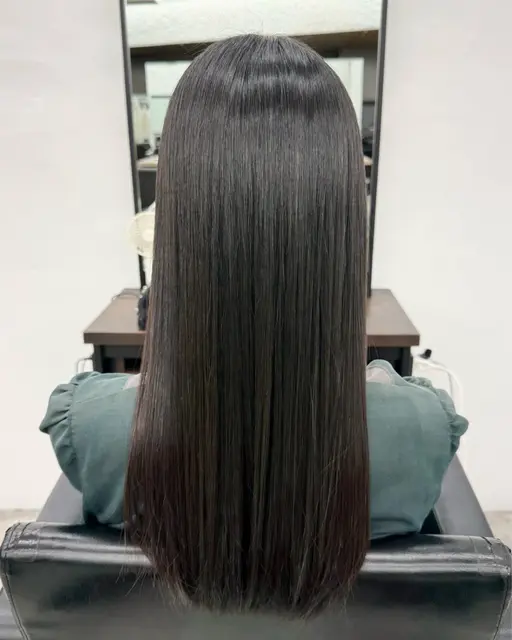 🌸 4月限定 🌷 梅雨前におすすめ ☔️《 ✨美髪 縮毛矯正 ✨ 》 頭皮クレンジングMarbb付き🫧