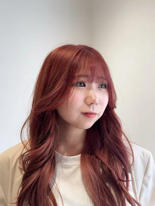 1.2月限定⭐️3センチ以上切らせて頂ける女性限定のカットモデルになります😊悩んでることなどなんでもご相談ください