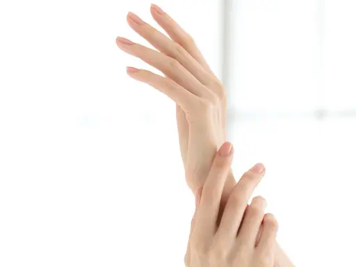 【お爪の集中ケア】甘皮処理＋お爪の長さ形整え＋磨き仕上げ￥2800→￥2500