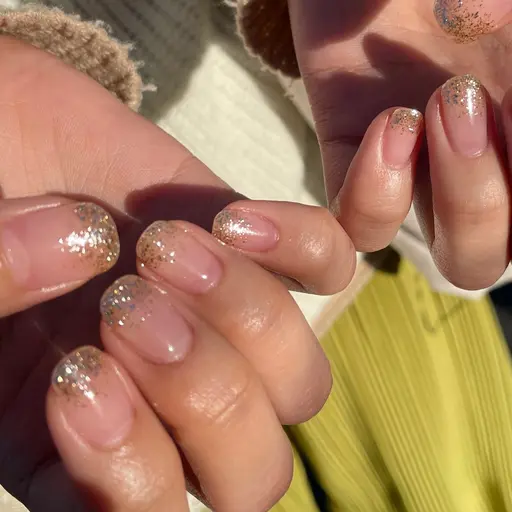 平日限定　初めての方にオススメ！キラキララメネイル