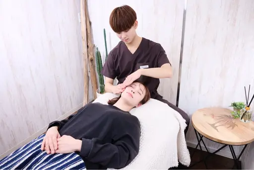 初回限定👑【小顔矯正】《50分》¥11,000→¥1,500✨リンパ/オイル/左右差/ヘッドスパ/エステ/マッサージ