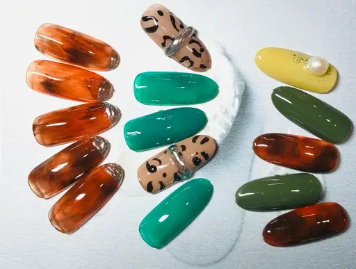 ハンドメニューBドライケアー、トリートメント付き