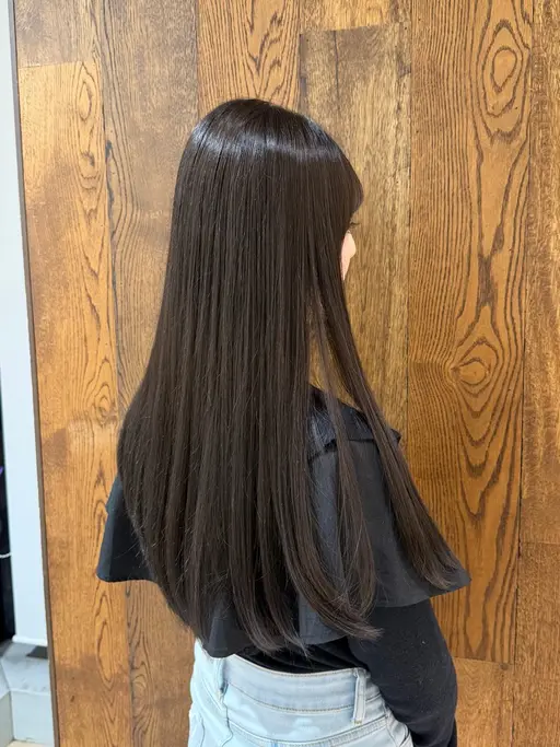 【縮毛矯正➕トリートメント🧚🏻‍♀️🛁】