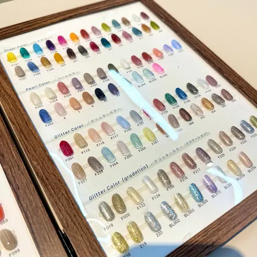 オフ・亀裂あり限定【ワンカラーネイル】技術向上のため練習モデル募集