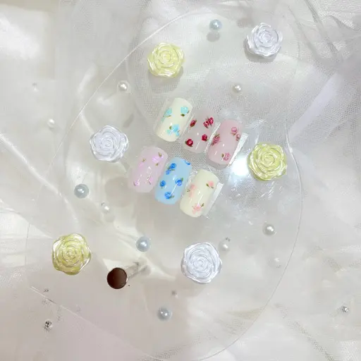 one color✖️🌹薔薇design🌹片手2本ずつ💅🏼✨️(オフあり)