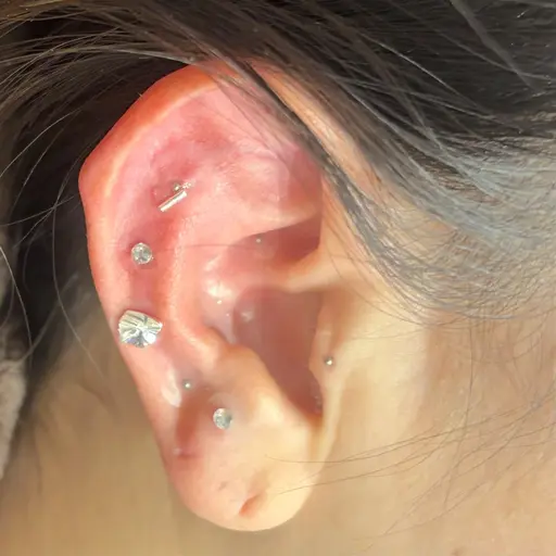 耳ツボジュエリー✳︎*･゜*･