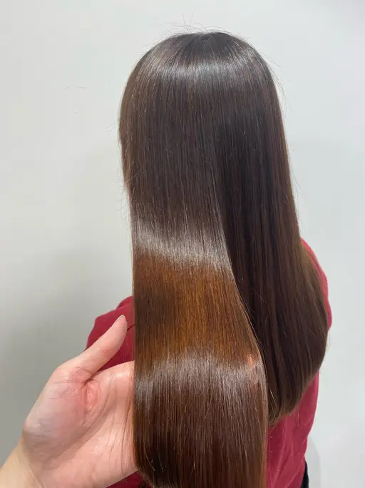 ❄️カット+プレミアム縮毛矯正+艶トリートメント❄️