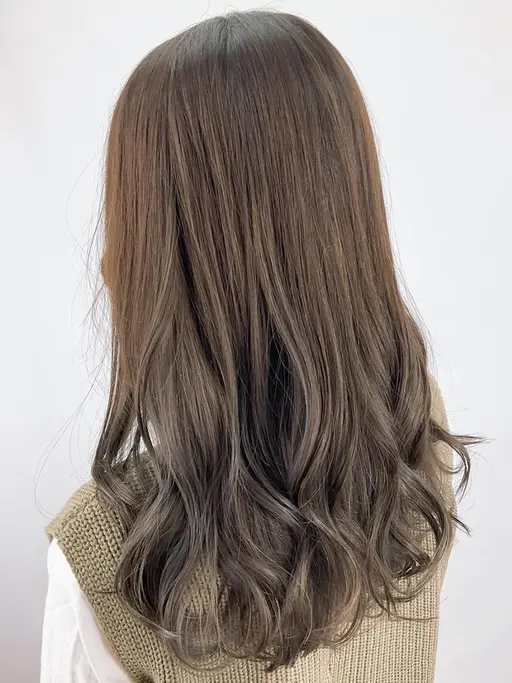 ポイントブリーチカラー+カット＋4step Tr