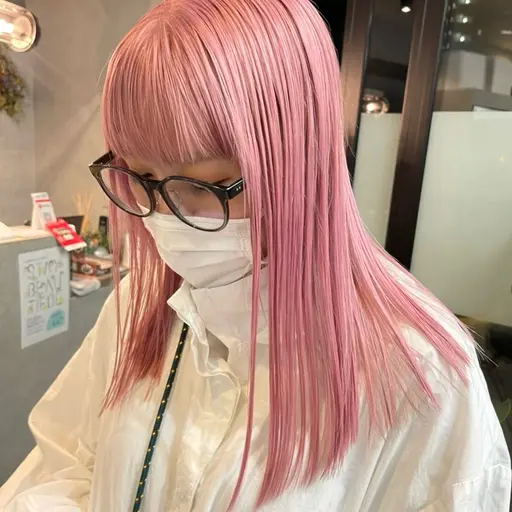 【ケアブリーチ+髪質改善トリートメント】施術でのダメージをしっかりカット♩