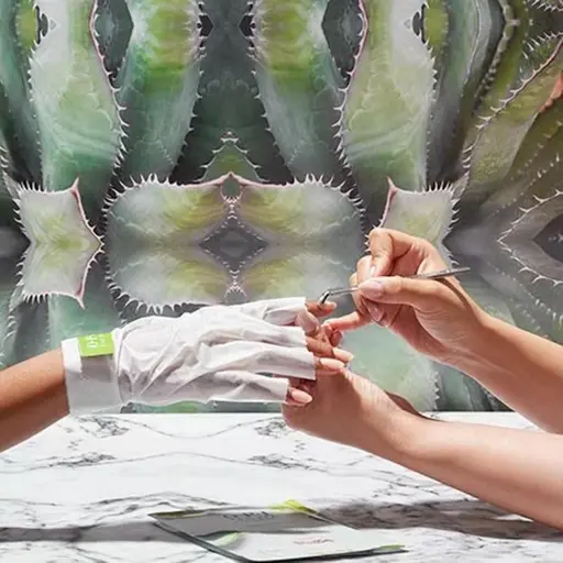 💮ハンドエステ期間限定✨OPIスペシャルエイジングケア ♦ネイルメニューとセットでお安く！