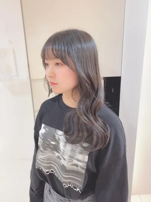 [平日限定]21時開始　レディースカット＋トリートメント＋シャンプーブロー　※ロング、ミディアムの長さ