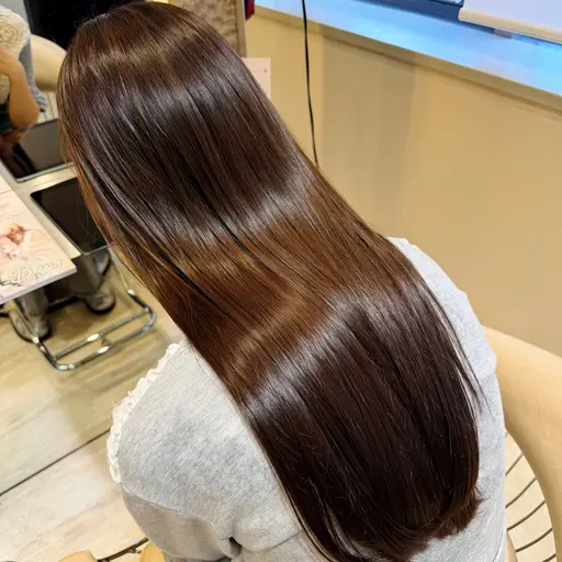 【❣️本日限定の大特価❣️】梅雨に向けてのうる艶縮毛矯正✨+透明感ヘアカラー+似合わせカット+高保湿トリートメント🫧