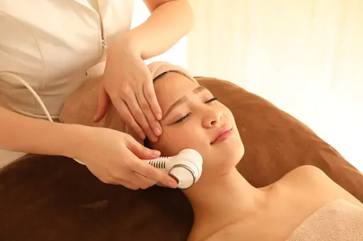 肌診断付✨エステ付全顔脱毛🌈クレンジング＆エステ＆シェービング💕毛＆毛穴の両方にアタック✔️つるつる陶器肌へ✨️