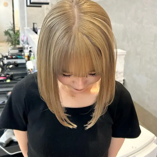 ⭐️🎀人気No.1🎀⭐️【カット】+【透明感艶ブリーチ】+【オンカラー】+【ナノケラチンTR】¥12,900