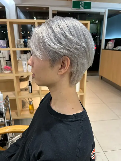 《ハイトーンにしたい方はこちら》ブリーチ２回＋カラー