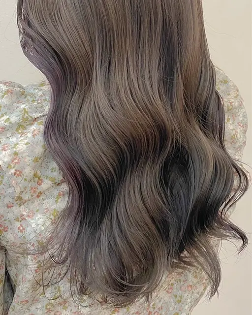 ☀️安佐南区の学生限定☀️カット+透明感カラー【土日祝+1100円】