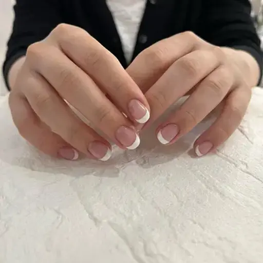 28日17時限定🫧白フレンチ（ベースクリア）テストモデル募集🫧