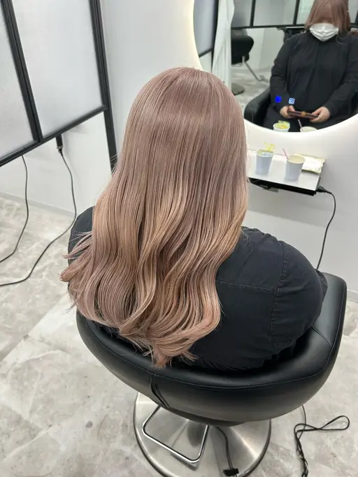 4月5月限定クーポン！ご新規様限定圧倒的人気Ｎｏ🥇🕊️ケアブリーチ1回➕全体カラー🕊️#ブリーチ