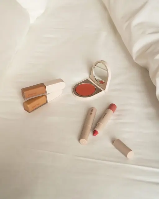 パーソナルカラー診断+骨格診断+似合わせフルメイク 「似合う色」をベースに、あなただけの魅力を引き出すフルメイク🫧