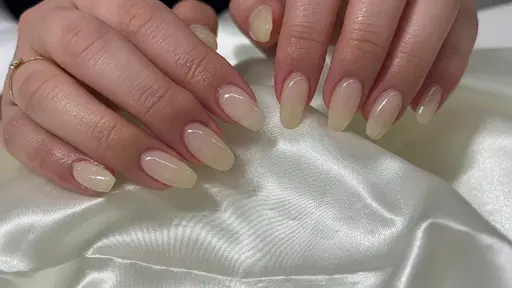 【モデル価格】甘皮ケア付き│オフなし│ワンカラーネイル