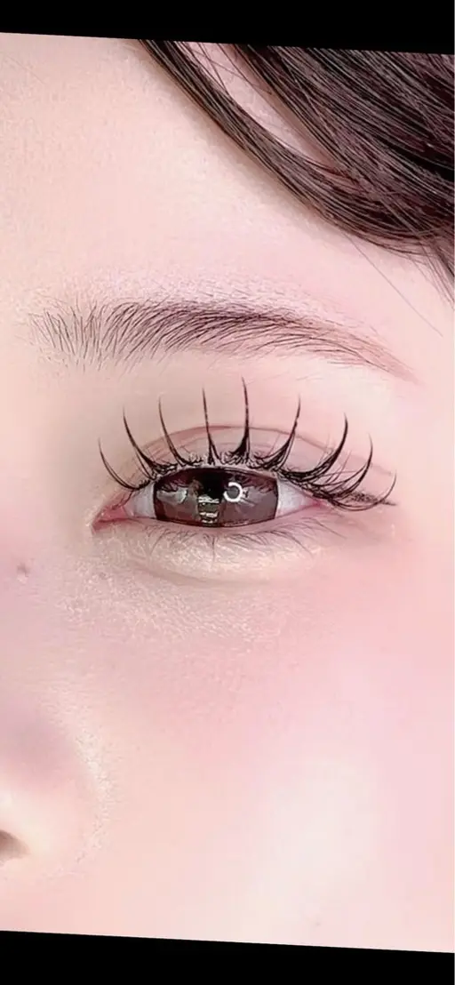 18:45 ボリュームラッシュ🩶80束-片目40本⚠️練習モデル⚠️必ず注意事項をご確認ください⚠️ご新規様のみ