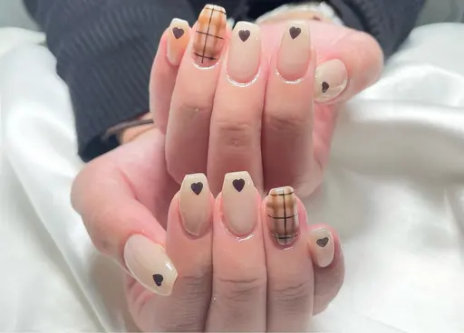 【オフあり⠀】90分持ち込みデザインコース(ワンカラー、グラデ、ミラー、3色以内のニュアンス、チークネイル等のベース✨)